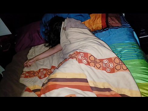 ❤️ Stepson jgħajjar lill-mara żagħżugħa tiegħu waqt li torqod. ️❌ Porn Russu f'mt.loanworld.top ❌️